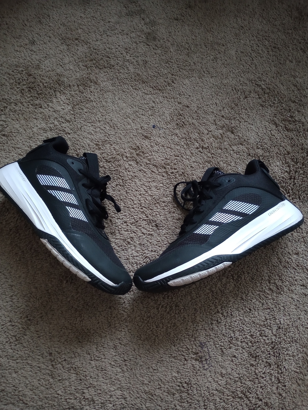 adidas Men's Black Athletic Shoes Size 8.5